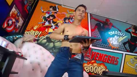 Snapshot of johan_kitten chatting on 09.24.25 johan online show from 09.24.25