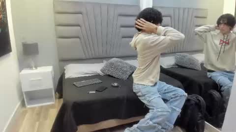 johan_tim online show from 07.24.26