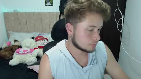 JOHAN independient model online show from 01.18.25