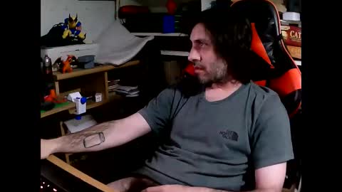 Snapshot of john566112 chatting on 11.01.25 john online show from 11.01.25