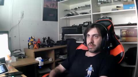 Snapshot of john566112 chatting on 11.05.25 john online show from 11.05.25