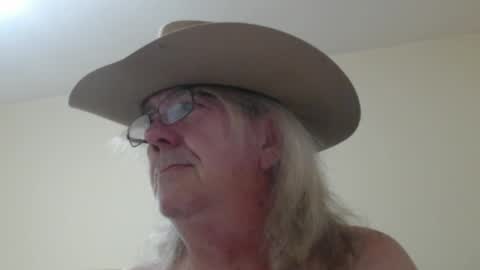 Snapshot of john_little_one chatting on 01.07.25 JOHN online show from 01.07.25
