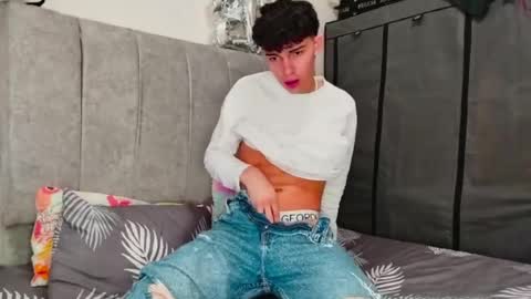 John Vichenso online show from 12.10.24