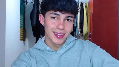 John Vichenso online show from 09.10.25