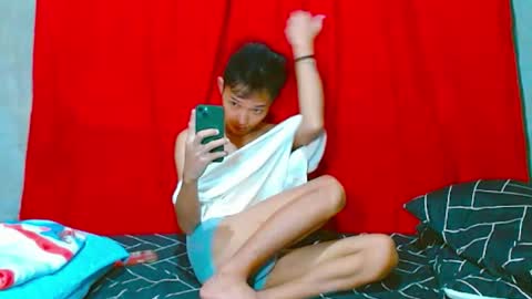 Snapshot of john_zacharyxx chatting on 05.05.26 JohnXxx online show from 05.05.26