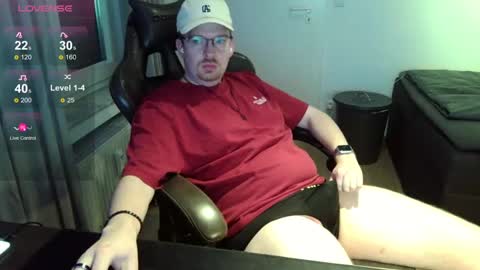 Snapshot of johndor22 chatting on 01.01.25 Jones online show from 01.01.25