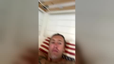 Snapshot of johngiaver3 chatting on 05.06.26 johngiaver3 online show from 05.06.26