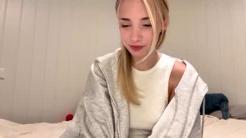 Oly online show from 07.07.26