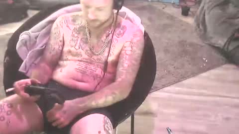 johnniejohnnied online show from 12.24.24