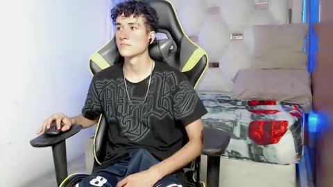 johnny_cagee online show from 09.25.25