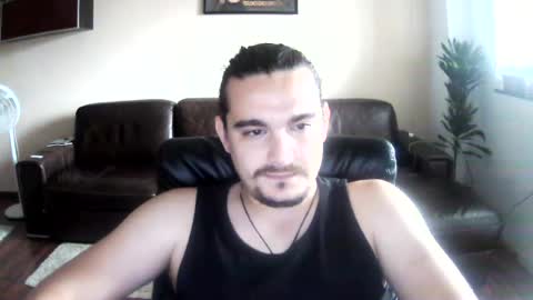 Snapshot of johnnybravovici chatting on 07.04.26 johnnybravovici online show from 07.04.26
