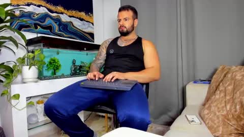 JOHNNY online show from 02.19.25