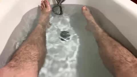 Snapshot of johnnywet20 chatting on 11.01.25 throbbing cock online show from 11.01.25