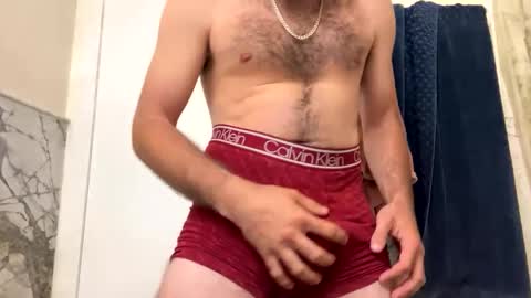 Snapshot of johnsmith2327 chatting on 02.18.25 johnsmith2327 online show from 02.18.25