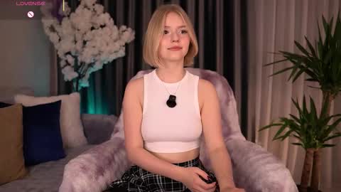 Paula online show from 09.12.25