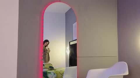 jolie_lov online show from 02.19.26