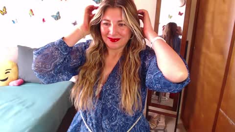 Snapshot of jolie_mature_ chatting on 01.07.25 Jolie Mature online show from 01.07.25