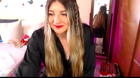 Jolie Mature online show from 04.14.26