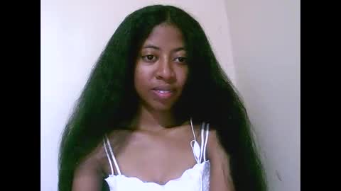 Snapshot of joliekah27 chatting on 04.24.26 joliekah27 online show from 04.24.26
