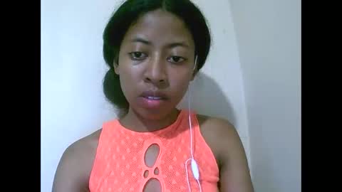 Snapshot of joliekah27 chatting on 04.25.26 joliekah27 online show from 04.25.26