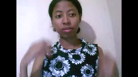Snapshot of joliekah27 chatting on 04.27.26 joliekah27 online show from 04.27.26