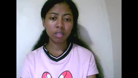 Snapshot of joliekah27 chatting on 05.17.26 joliekah27 online show from 05.17.26