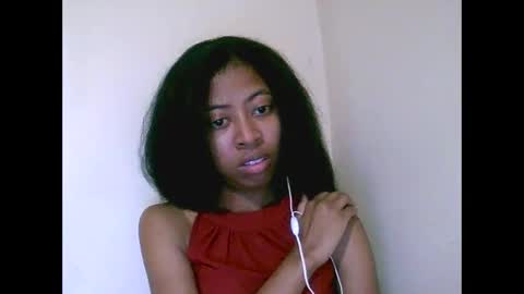 Snapshot of joliekah27 chatting on 05.19.26 joliekah27 online show from 05.19.26