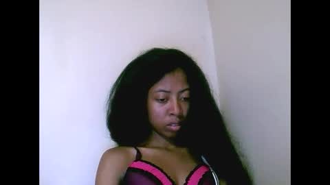 Snapshot of joliekah27 chatting on 05.20.26 joliekah27 online show from 05.20.26