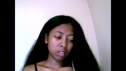 Snapshot of joliekah27 chatting on 05.21.26 joliekah27 online show from 05.21.26