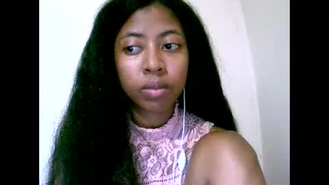 Snapshot of joliekah27 chatting on 05.22.26 joliekah27 online show from 05.22.26