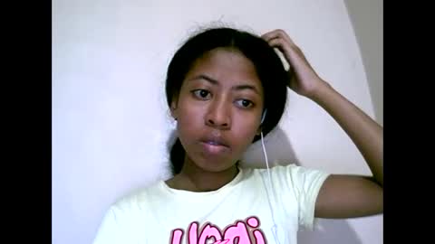 Snapshot of joliekah27 chatting on 05.26.26 joliekah27 online show from 05.26.26