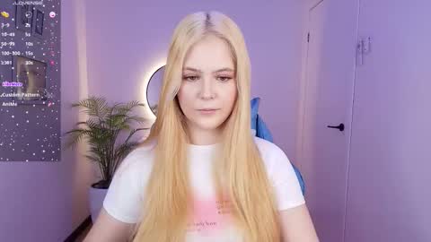 Polly  online show from 12.05.25