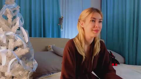 Viola online show from 12.20.25