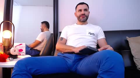  JONAS BEARD  online show from 02.06.25