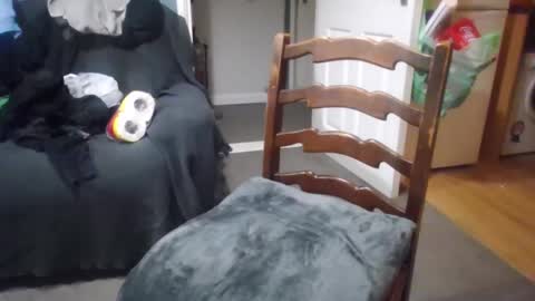 Snapshot of jonlow1 chatting on 12.23.24 jonlow1 online show from 12.23.24