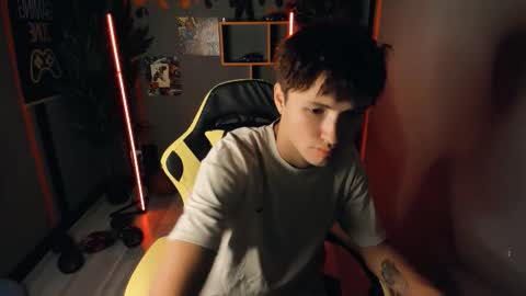 Snapshot of jonny_dark chatting on 09.11.25 Jonny online show from 09.11.25