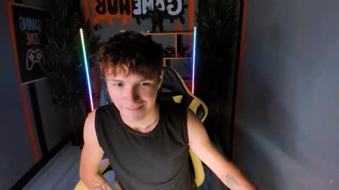 Snapshot of jonny_dark chatting on 09.15.25 Jonny online show from 09.15.25