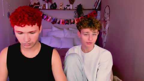 Snapshot of jonny_dark chatting on 10.28.25 Jonny online show from 10.28.25