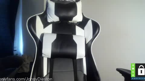 Snapshot of jonnydieston777 chatting on 12.28.24 JonnyDieston online show from 12.28.24