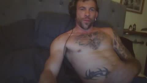 Snapshot of jontin11 chatting on 10.28.25 TATTY BOY online show from 10.28.25