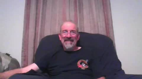 Snapshot of jony_five chatting on 01.10.25 Jon online show from 01.10.25