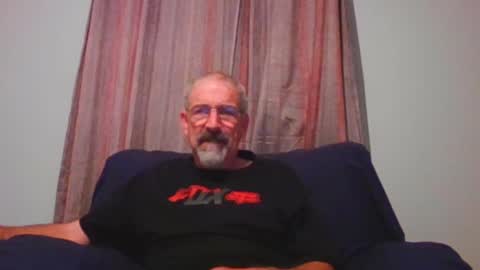 Snapshot of jony_five chatting on 09.24.25 Jon online show from 09.24.25