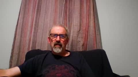 Snapshot of jony_five chatting on 10.20.25 Jon online show from 10.20.25