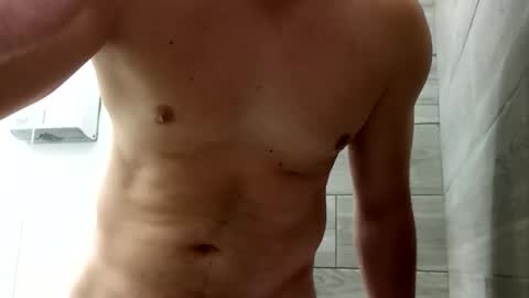 Snapshot of jorchuck1919este chatting on 11.01.25 jorchuck1919este online show from 11.01.25