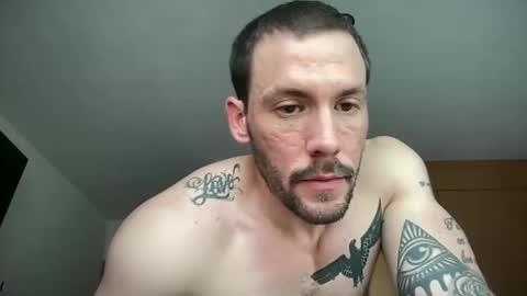 Snapshot of jorgearrp0 chatting on 10.31.25 jorgearrp0 online show from 10.31.25