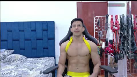 jose_rumbero91 online show from 04.15.26