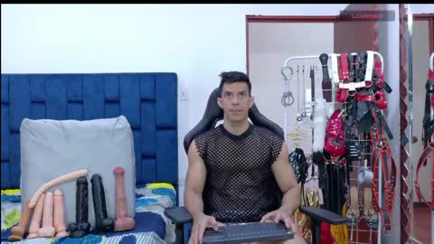 jose_rumbero91 online show from 05.20.26