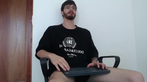 Snapshot of joseh0se chatting on 04.18.26 alejandro online show from 04.18.26