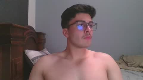 Snapshot of josepablomataflores chatting on 08.02.26 josepablomataflores online show from 08.02.26