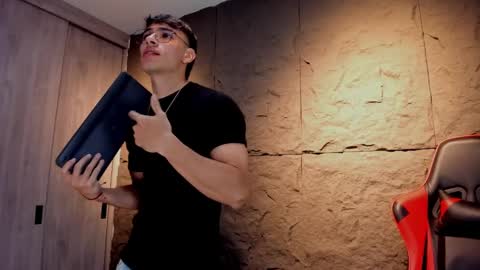 JOSEPH  online show from 03.08.25